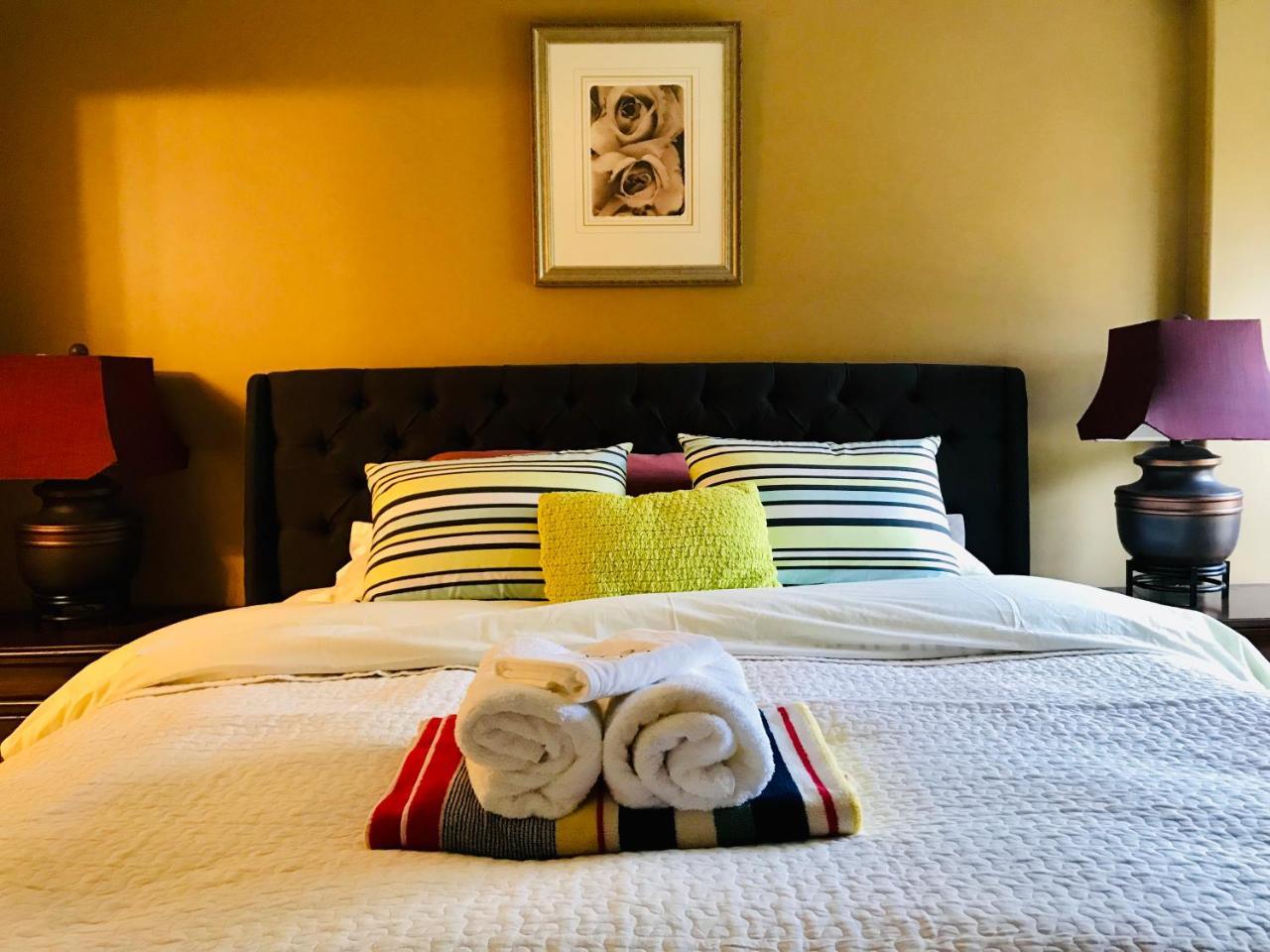 Cedar Manor Bed And Breakfast Питт-Медоус Экстерьер фото